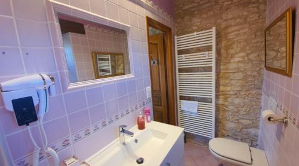 Photo of Bathroom in Sepx