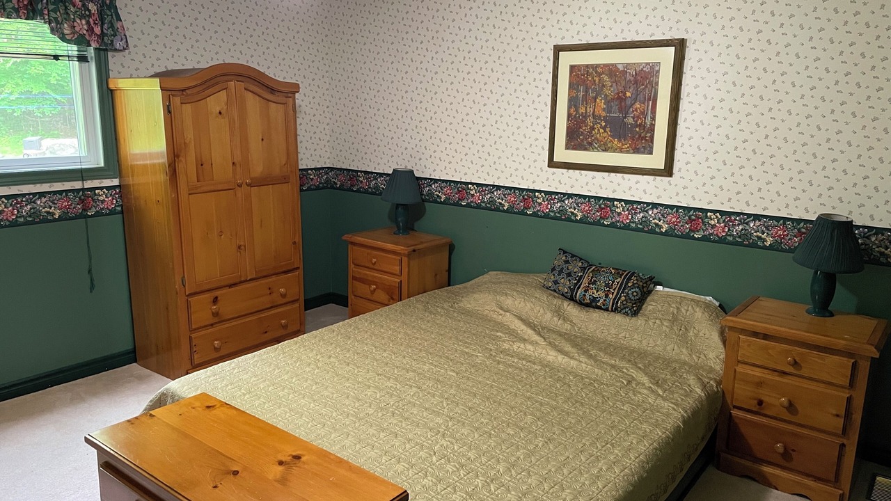 Photo of Bedroom in Trent Lakes