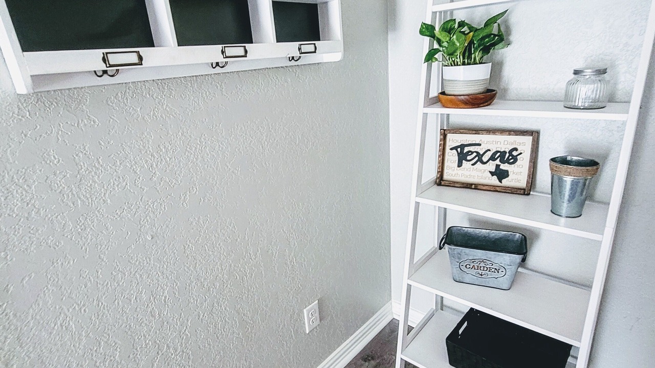 Photo of Bedroom in Hewitt