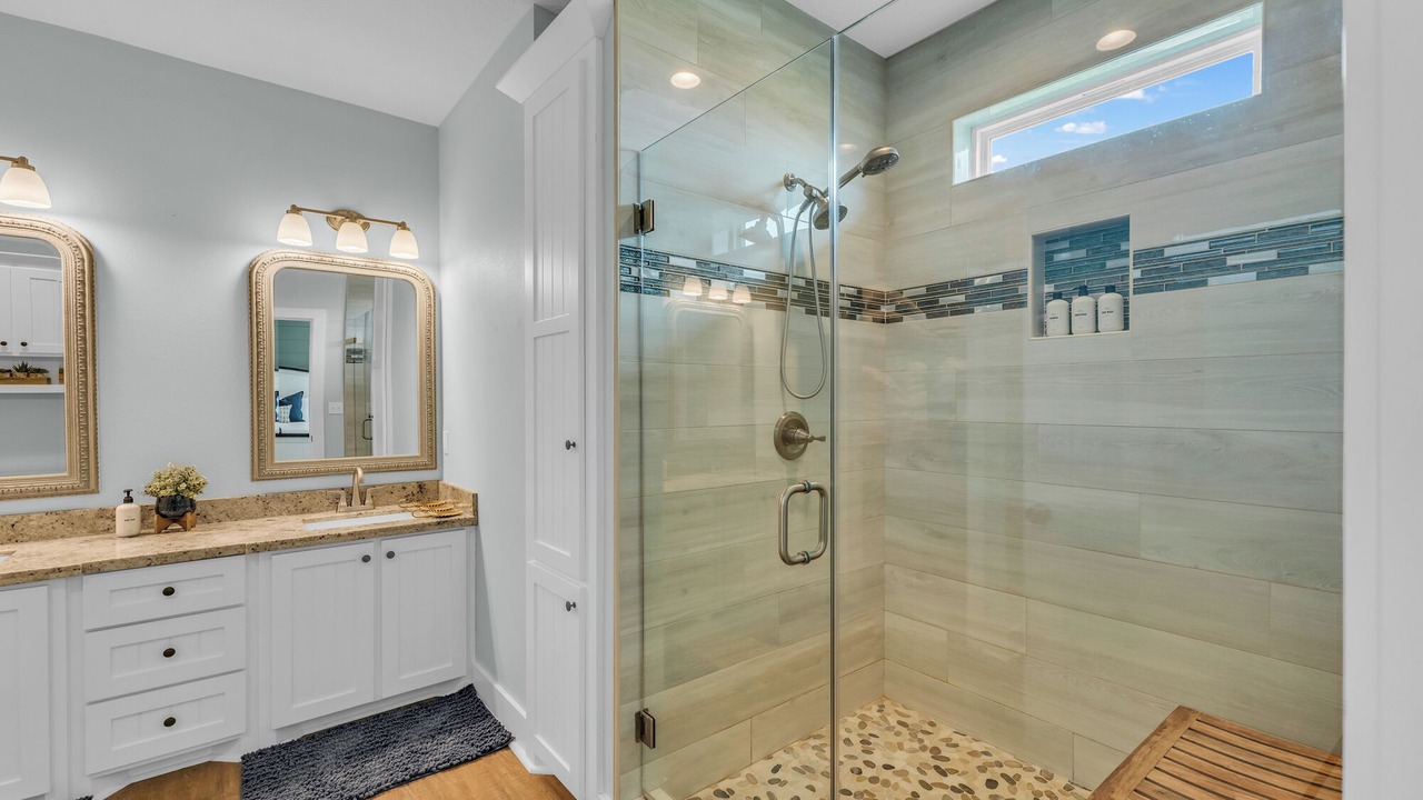 Photo of Bathroom in Port Bolivar