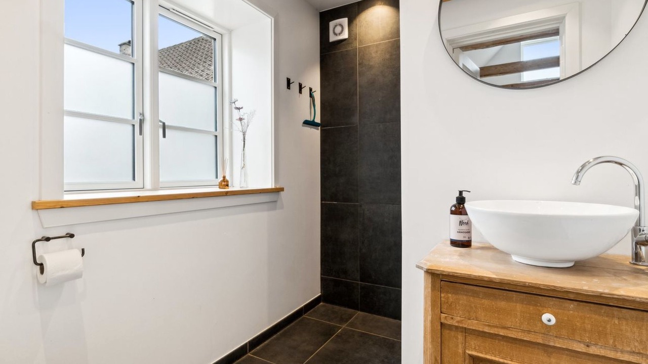 Photo of Bathroom in Tejn