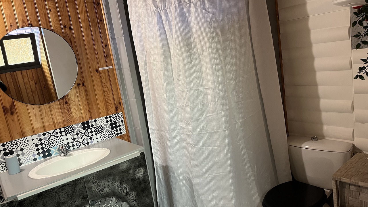 Photo of Bathroom in Bart