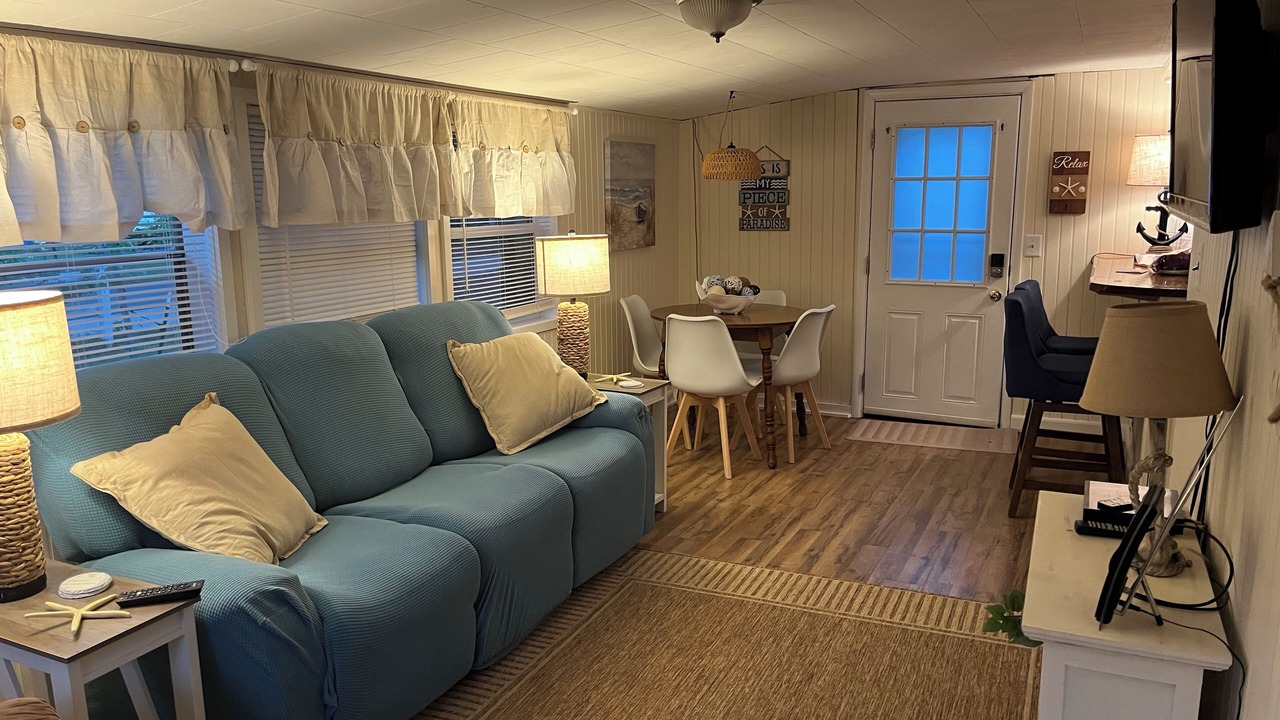 Photo of Livingroom in Sylvan Beach