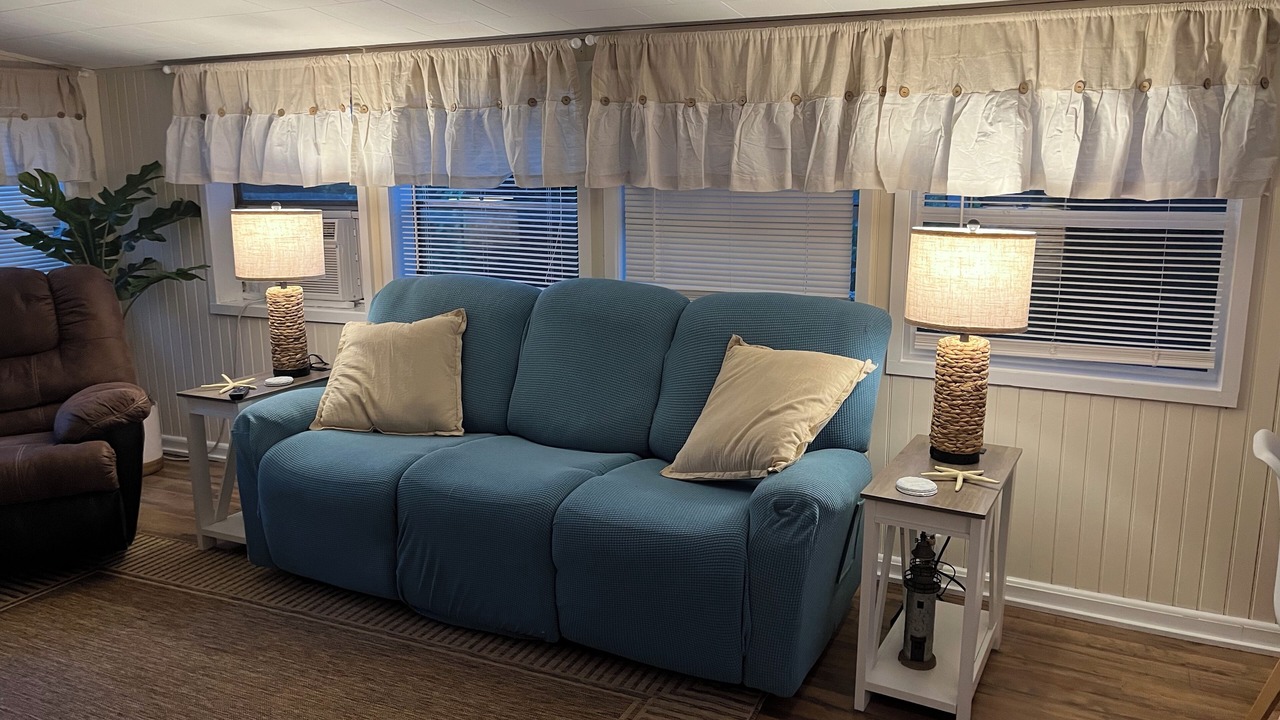 Photo of Livingroom in Sylvan Beach