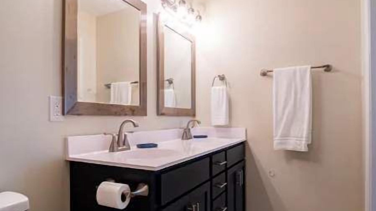 Photo of Bathroom in Hubert