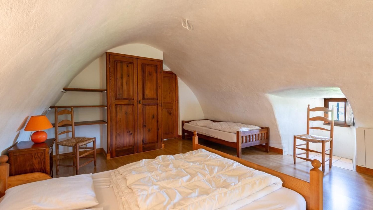 Photo of Bedroom in Saint-Pierre-des-Tripiers
