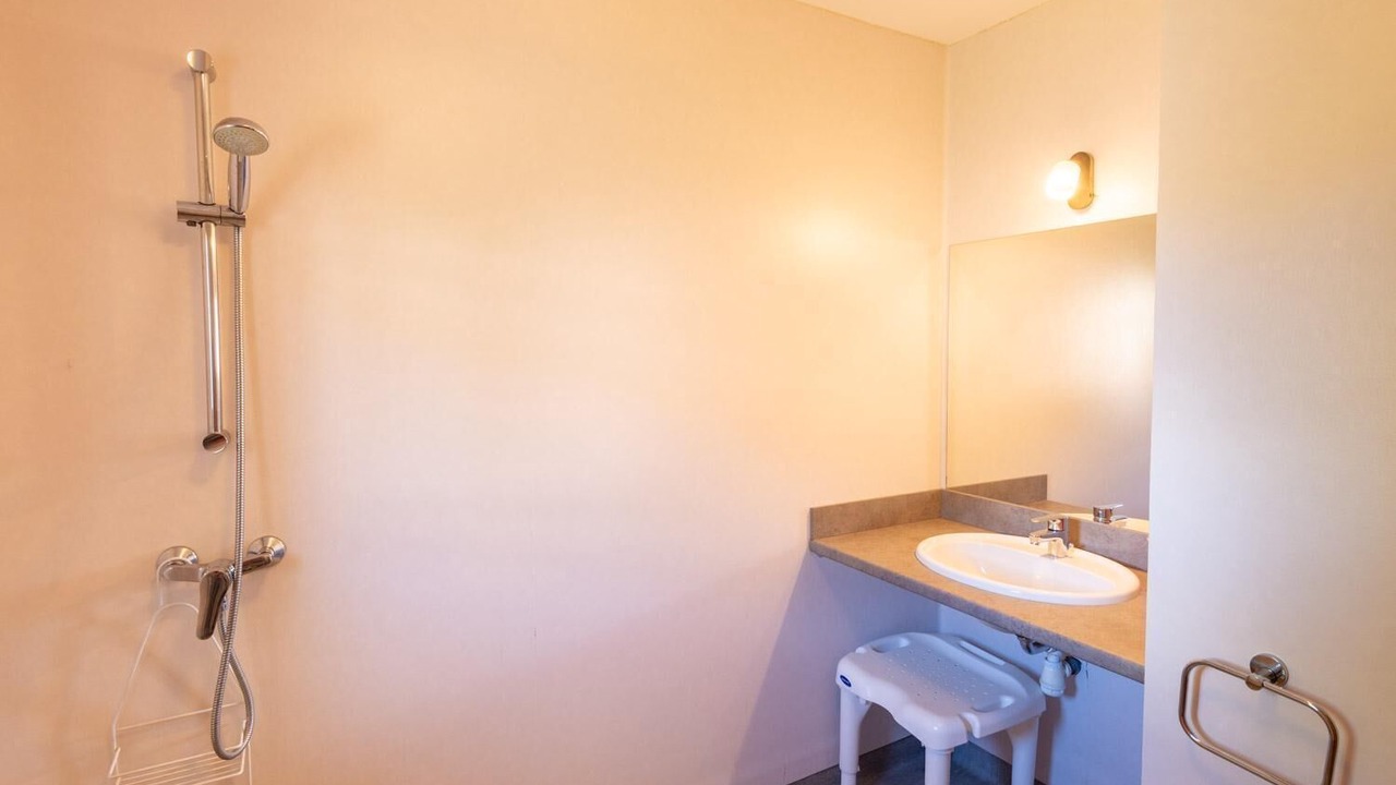 Photo of Bathroom in Saint-Pierre-des-Tripiers