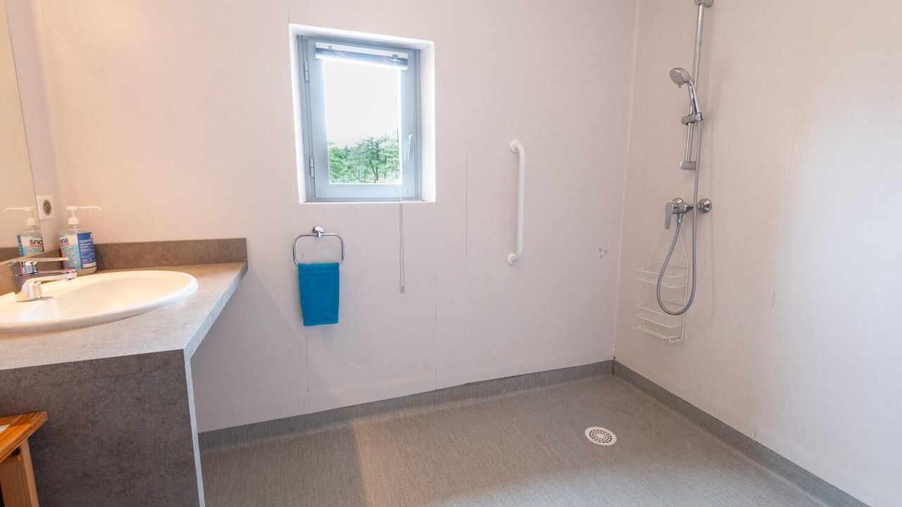 Photo of Bathroom in Saint-Pierre-des-Tripiers