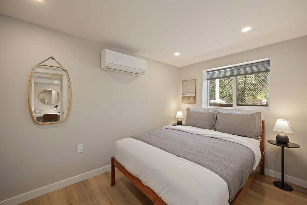 Photo of Bedroom in Seattle Metro Area