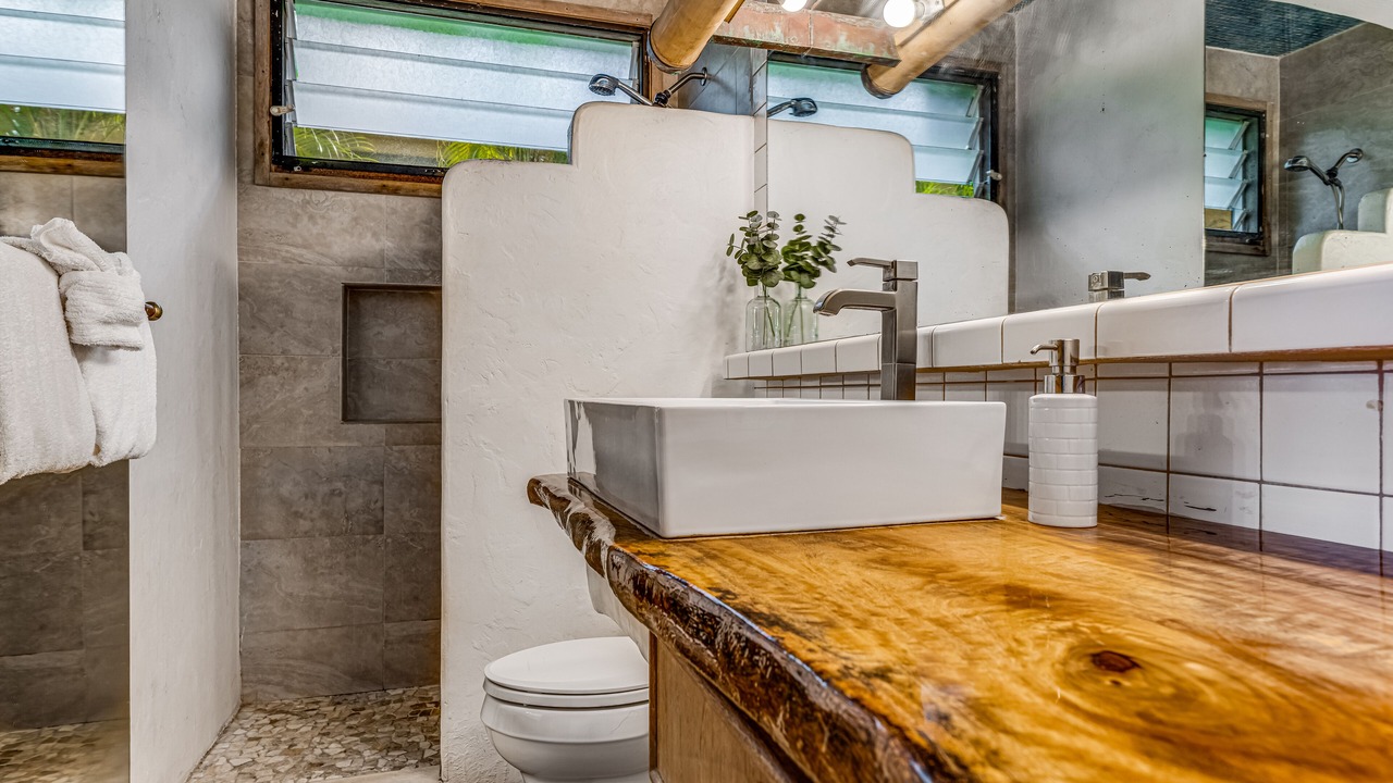 Photo of Bathroom in Kuau