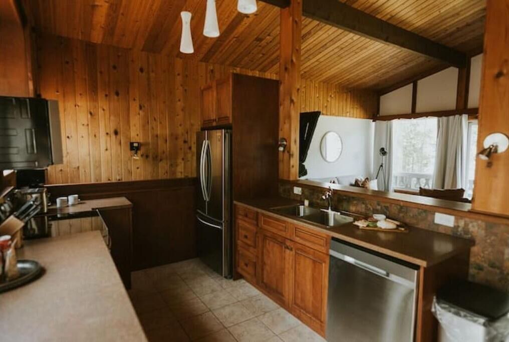 Photo of Kitchen in Calabogie
