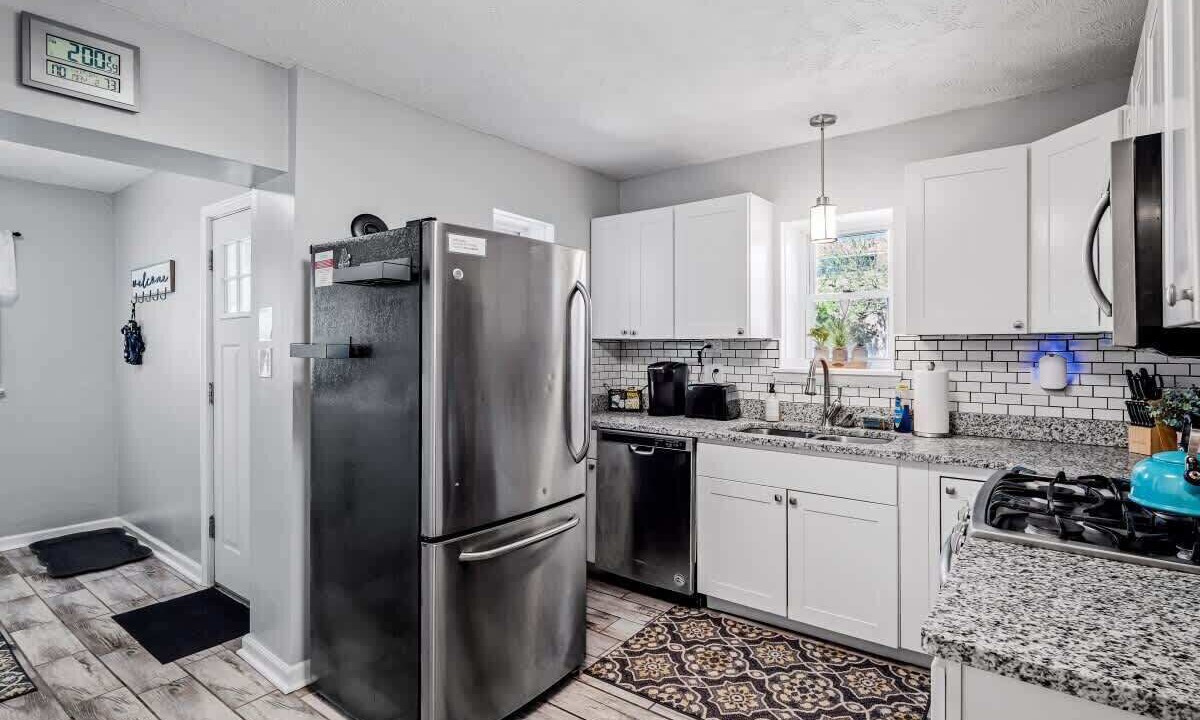 Photo of Bedroom in Cleveland