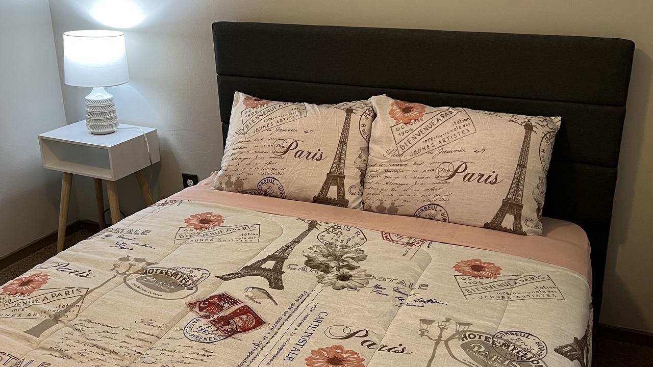 Photo of Bedroom in Valdosta