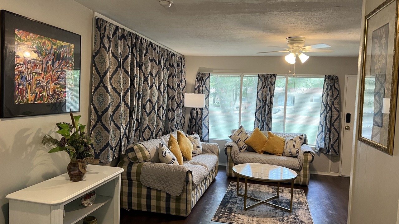 Photo of Livingroom in Valdosta