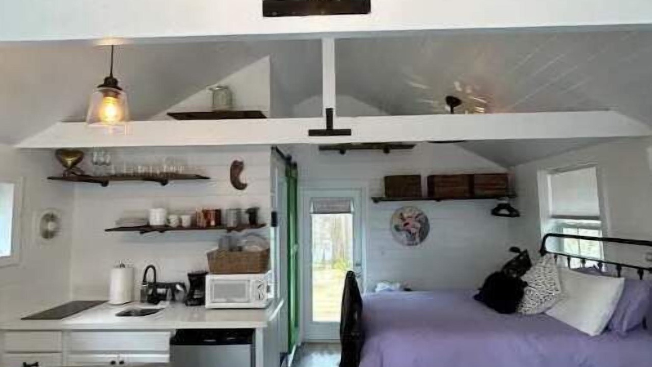 Photo of Bedroom in Mandeville