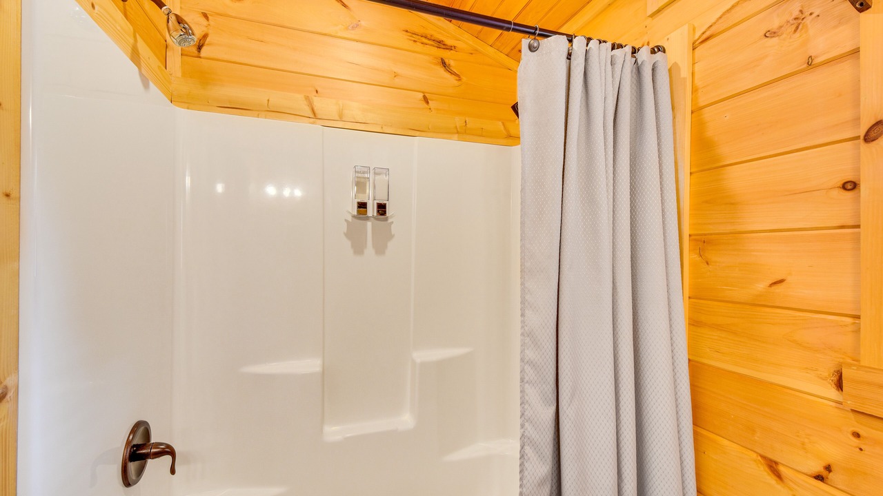 Photo of Bathroom in Seneca