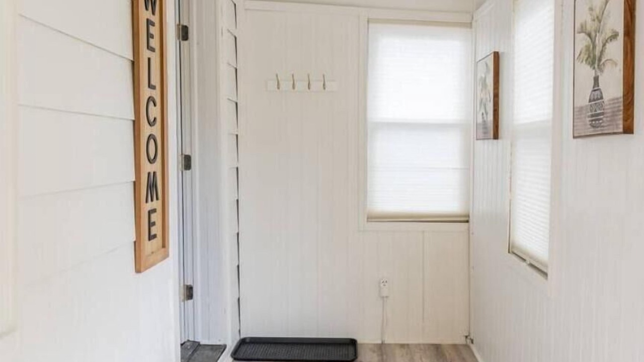 Photo of Others in East Kingston