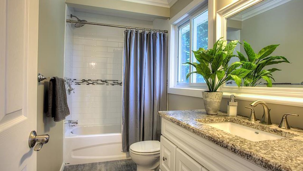 Photo of Bathroom in Highlands East