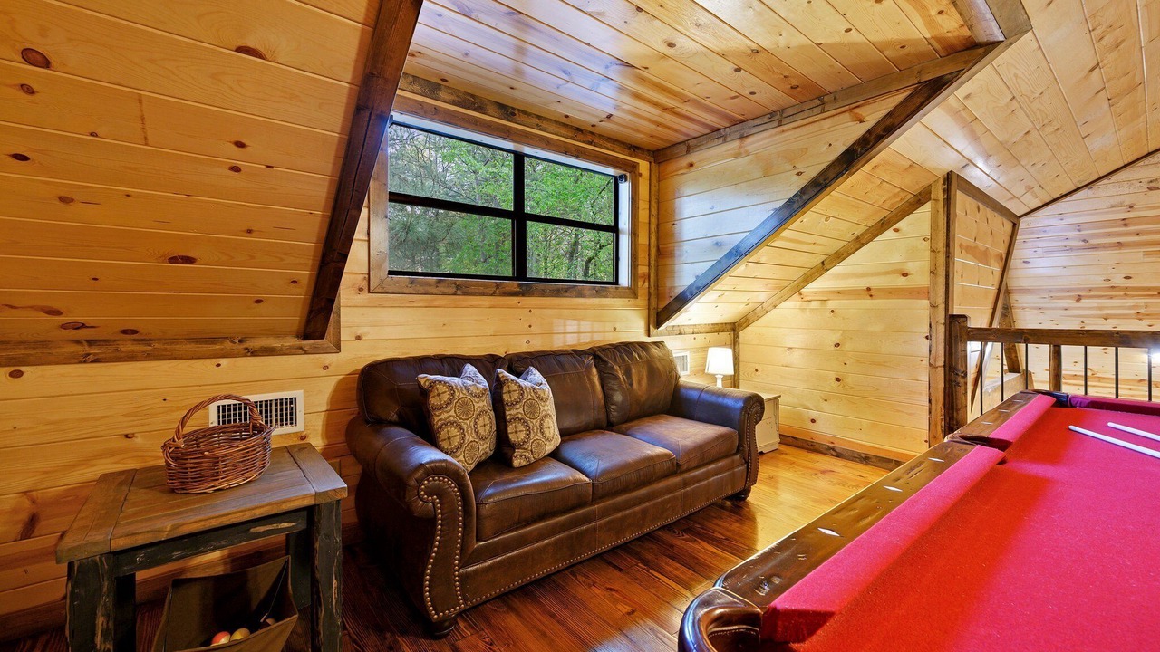 Photo of Livingroom in Hochatown
