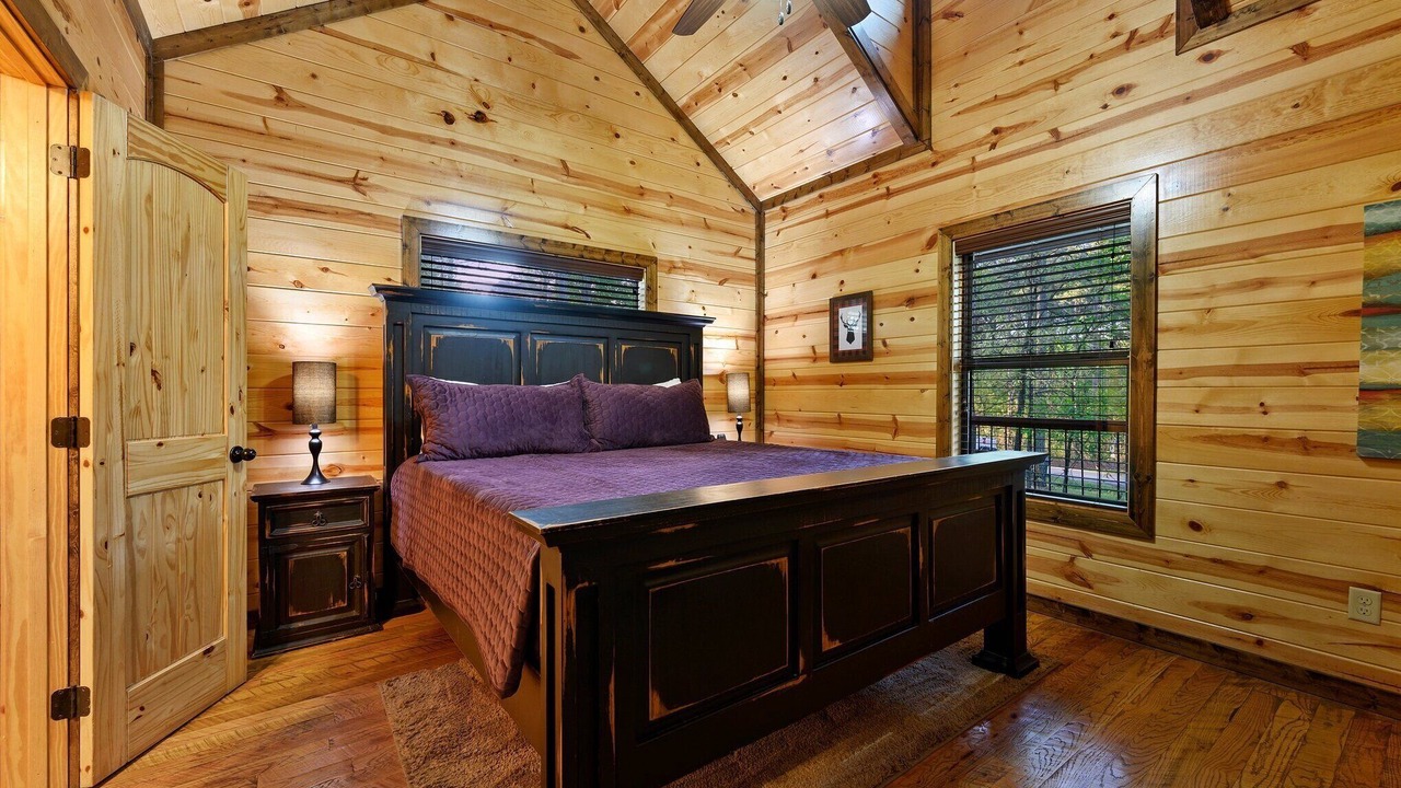 Photo of Bedroom in Hochatown
