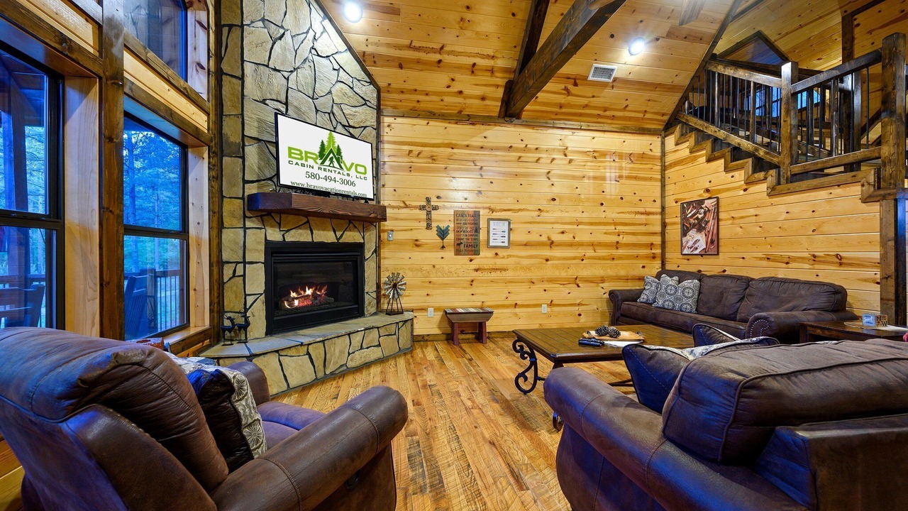Photo of Livingroom in Hochatown