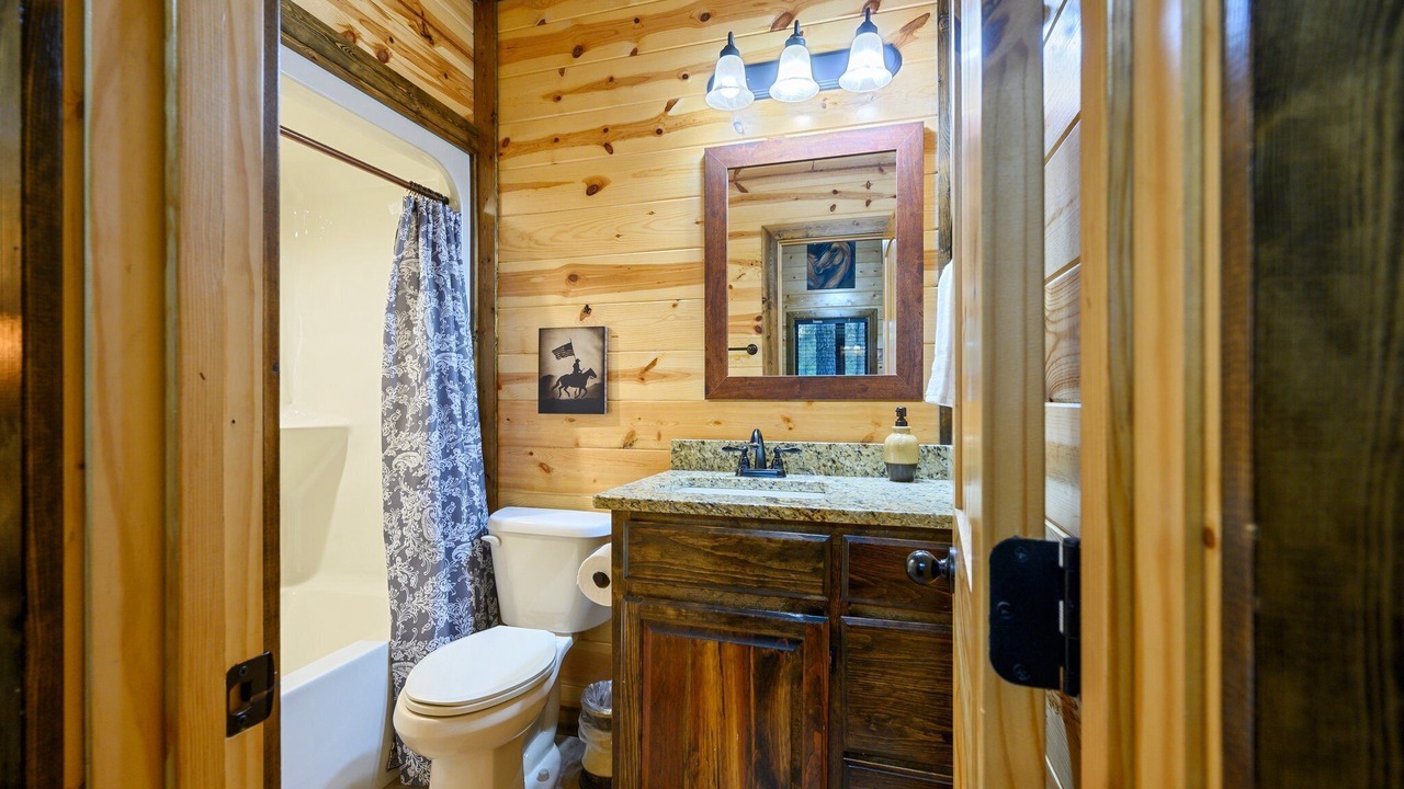 Photo of Bathroom in Hochatown