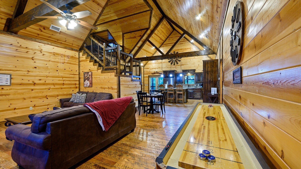 Photo of Livingroom in Hochatown