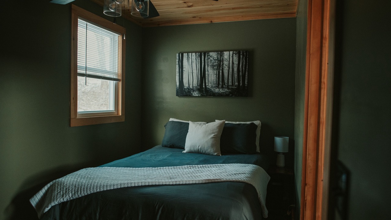 Photo of Bedroom in Roxbury