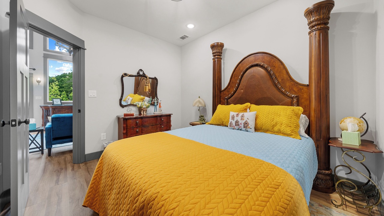 Photo of Bedroom in Cherokee Village