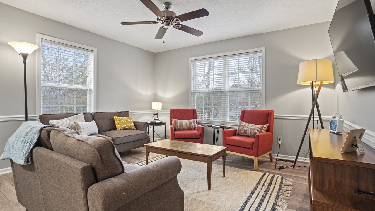 Photo of Livingroom in Travelers Rest