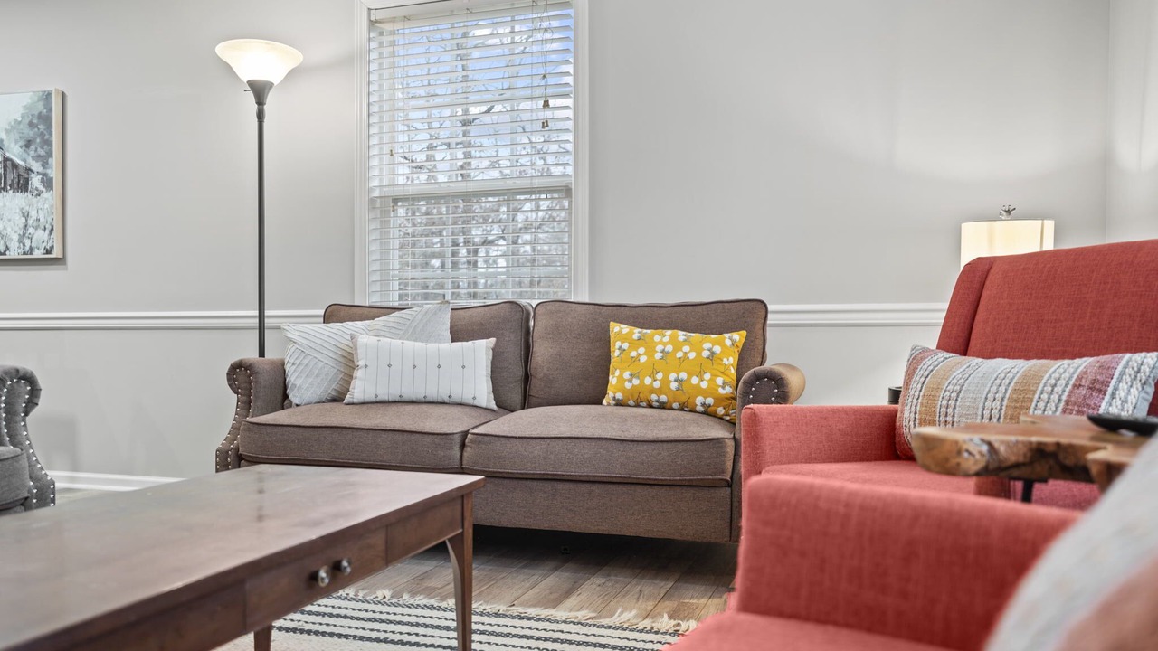 Photo of Livingroom in Travelers Rest