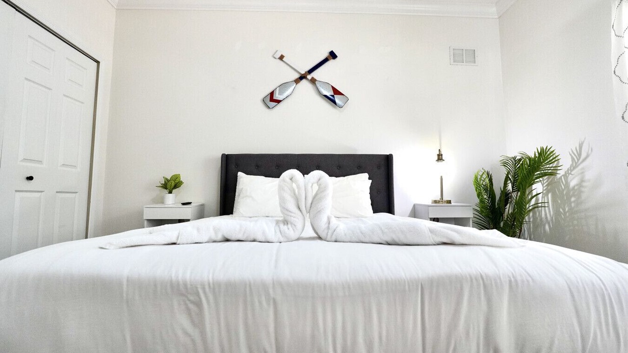 Photo of Bedroom in Crescent Beach