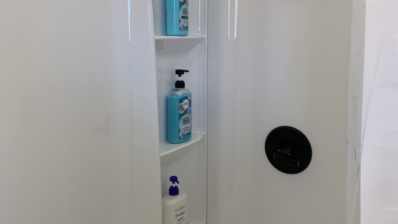 Photo of Bathroom in Warren