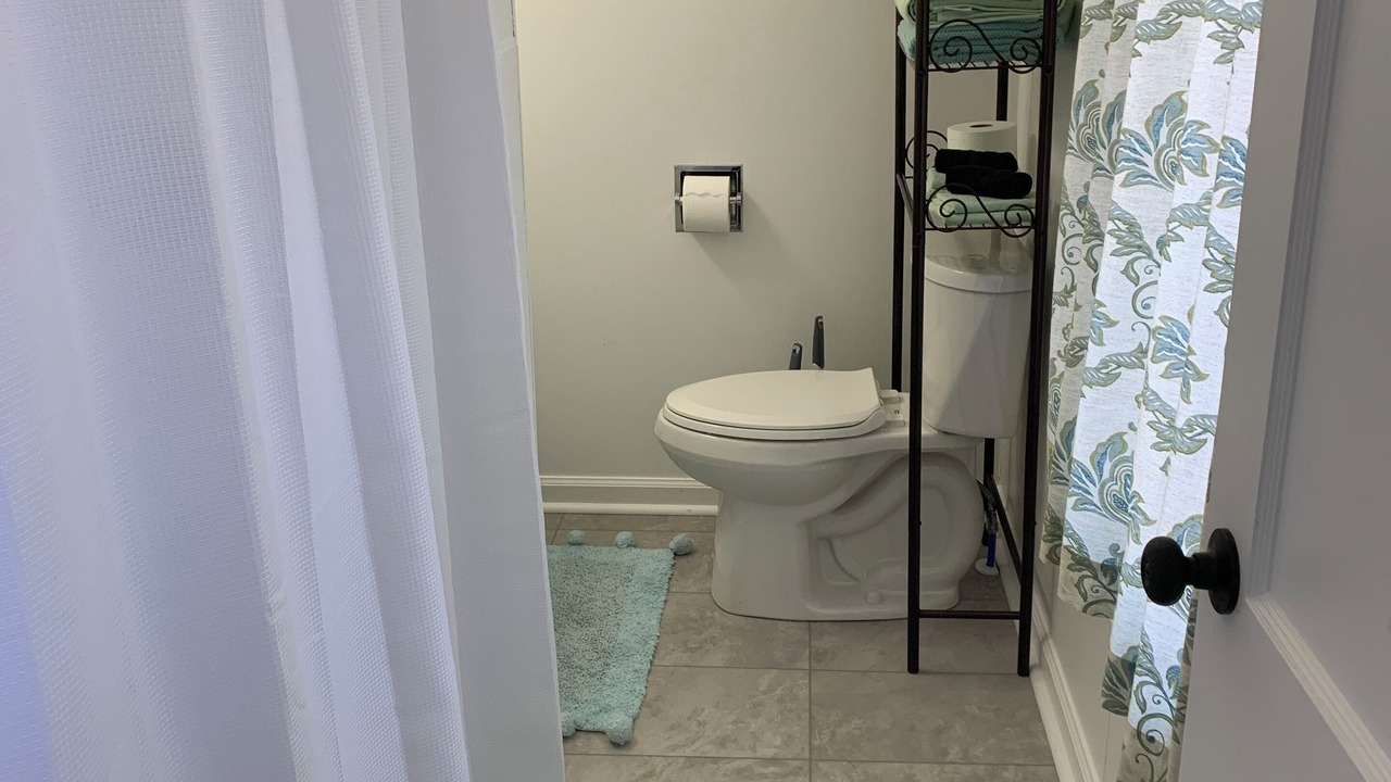 Photo of Bathroom in Warren