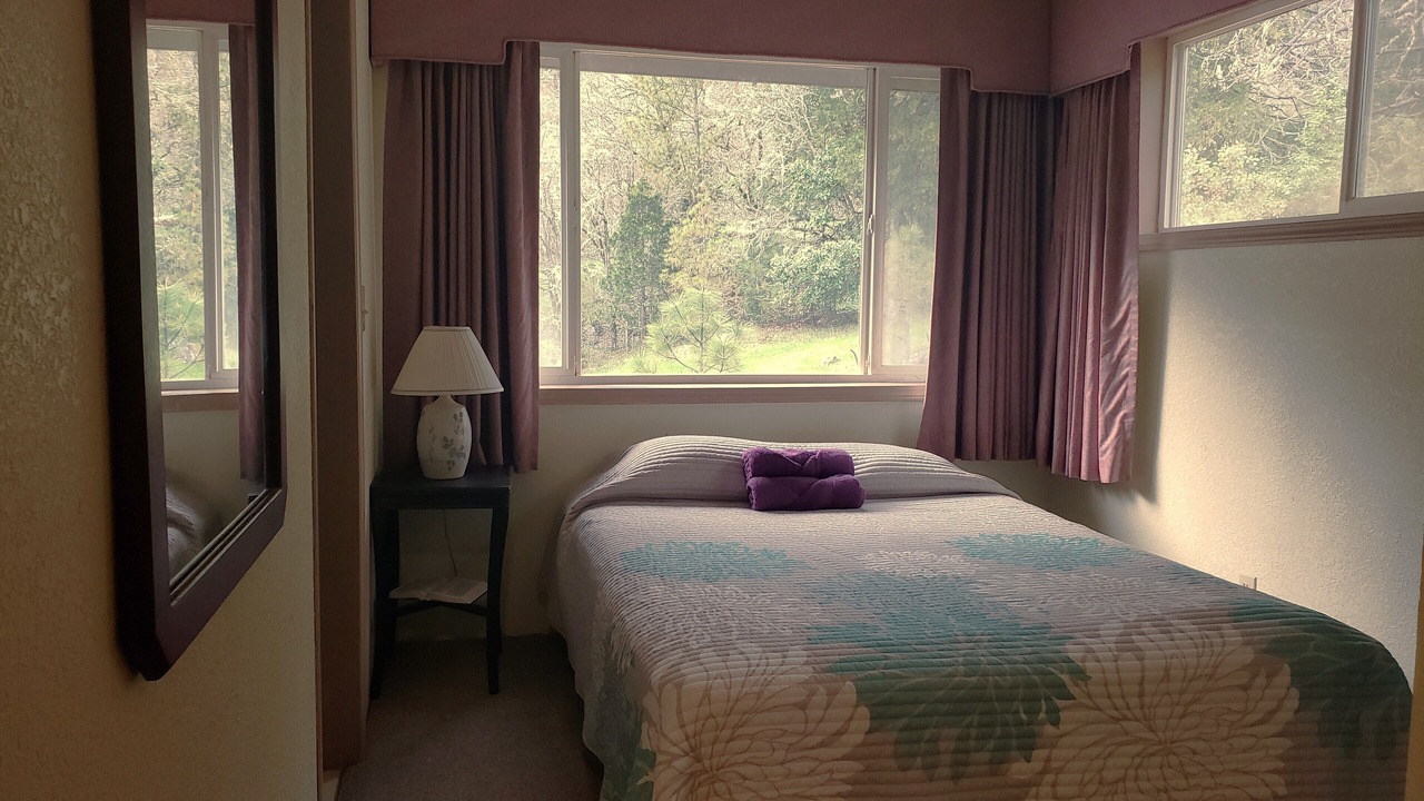 Photo of Bedroom in Wolf Creek