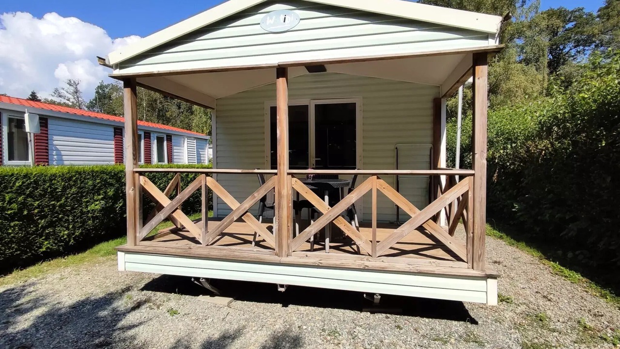 Photo of Outdoor in Leval