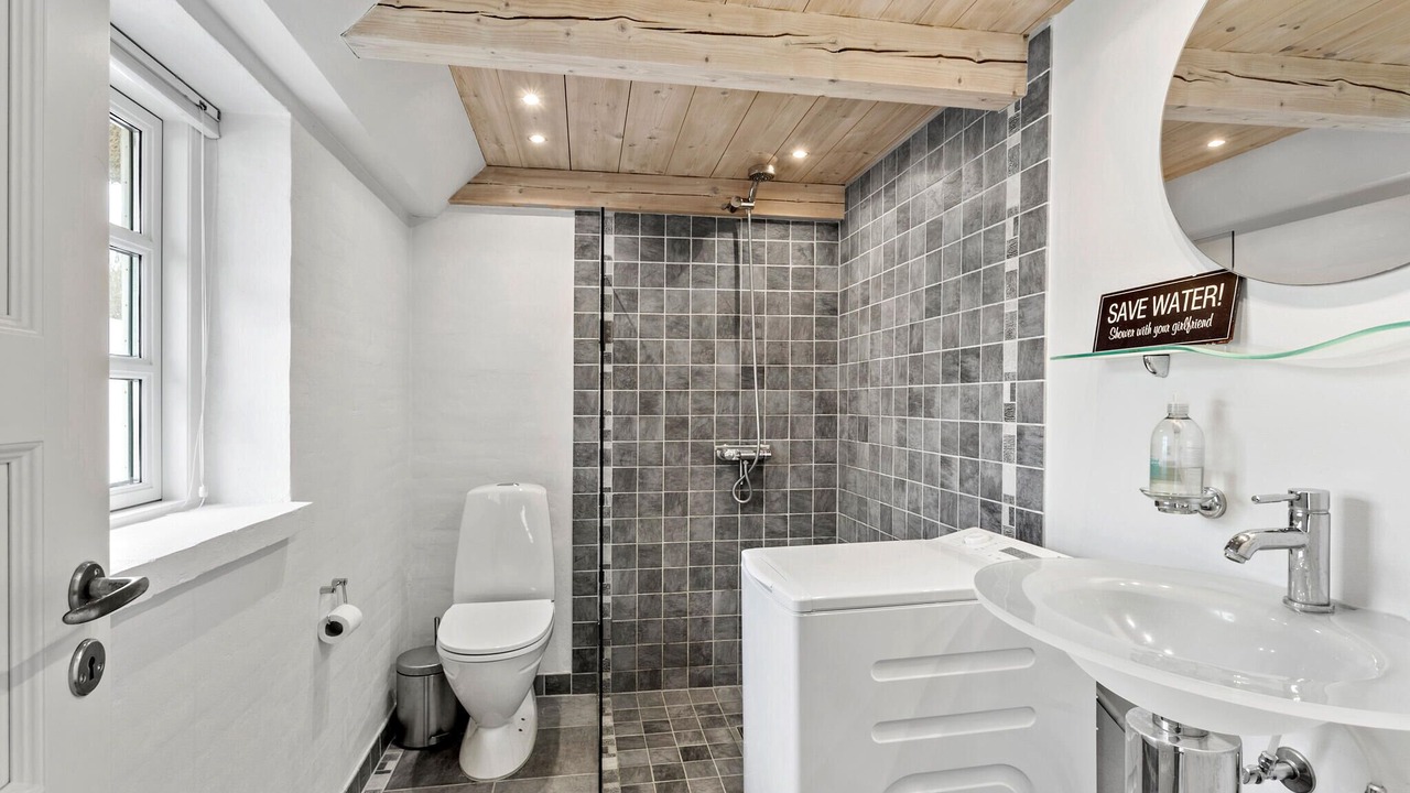 Photo of Bathroom in Haarby