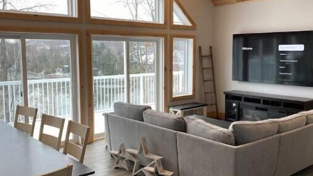 Photo of Livingroom in Cloyne