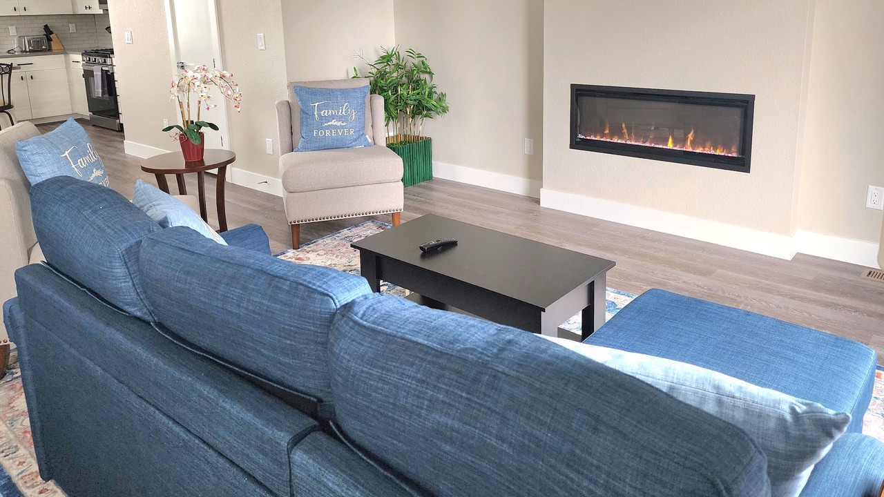 Photo of Livingroom in Lamar Heights Area