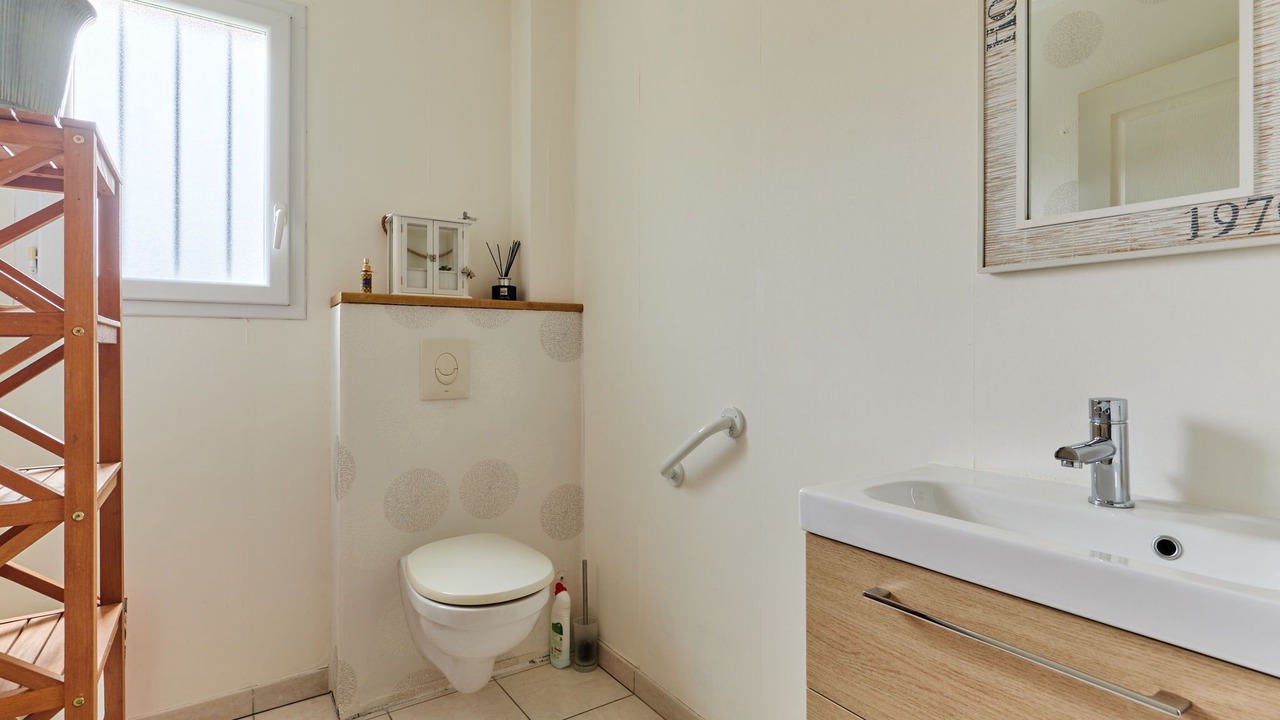 Photo of Bathroom in Portbail