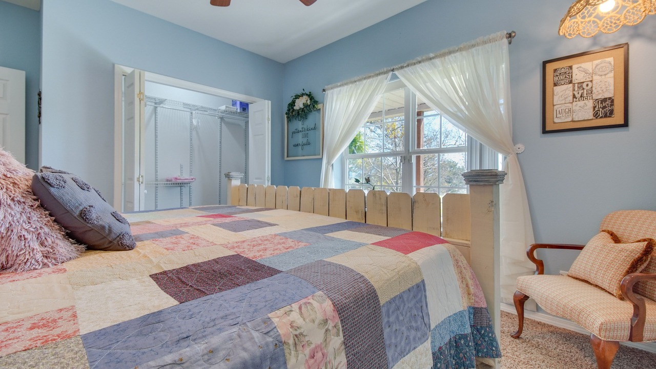 Photo of Bedroom in Bates