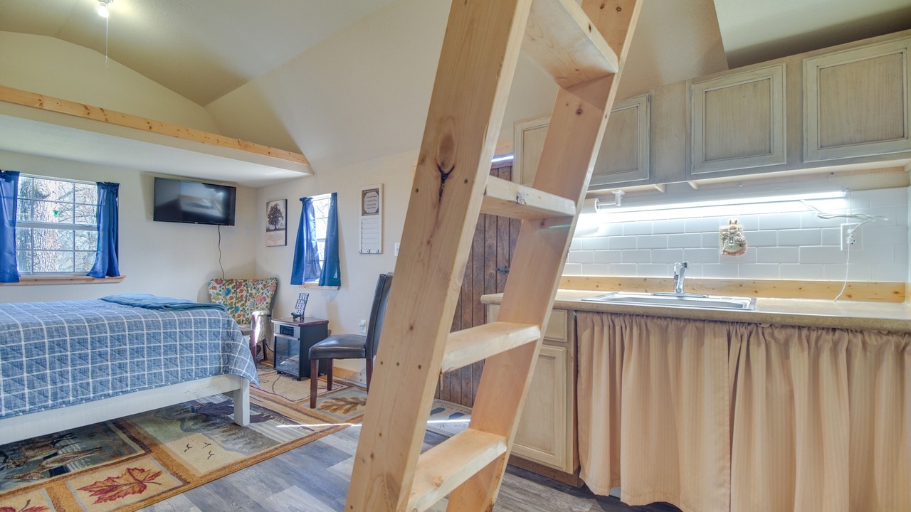 Photo of Bedroom in Bates