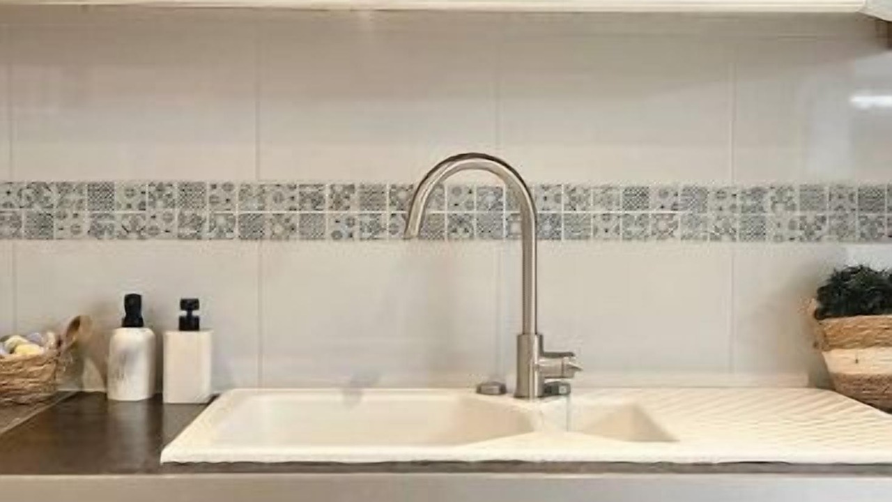 Photo of Kitchen in Centre