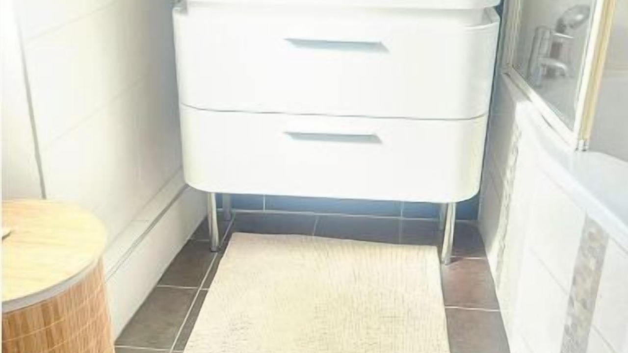 Photo of Bathroom in Centre