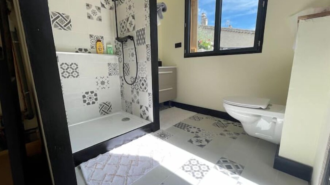 Photo of Bathroom in Colonzelle