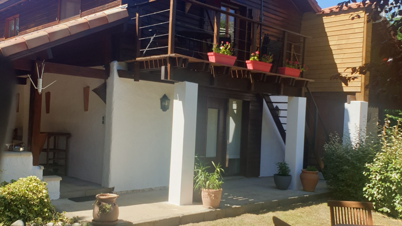 Photo of Outdoor in Losse