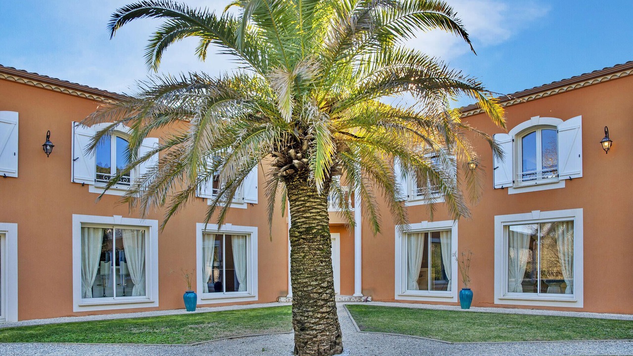 Photo of Others in Cannes-et-Clairan