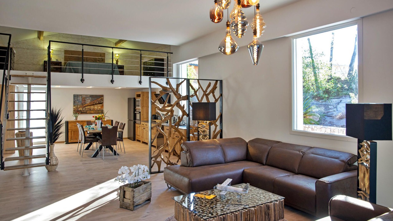 Photo of Bedroom in Cannes-et-Clairan