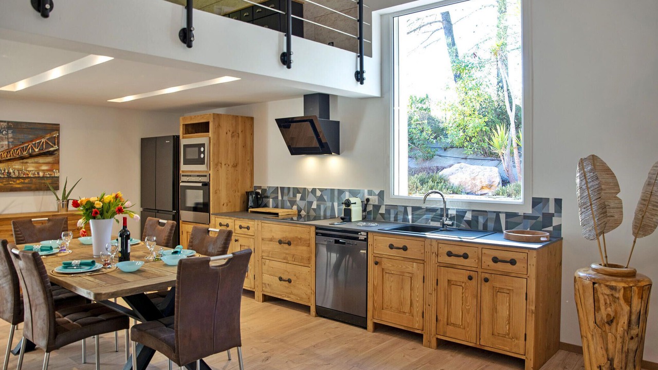 Photo of Others in Cannes-et-Clairan