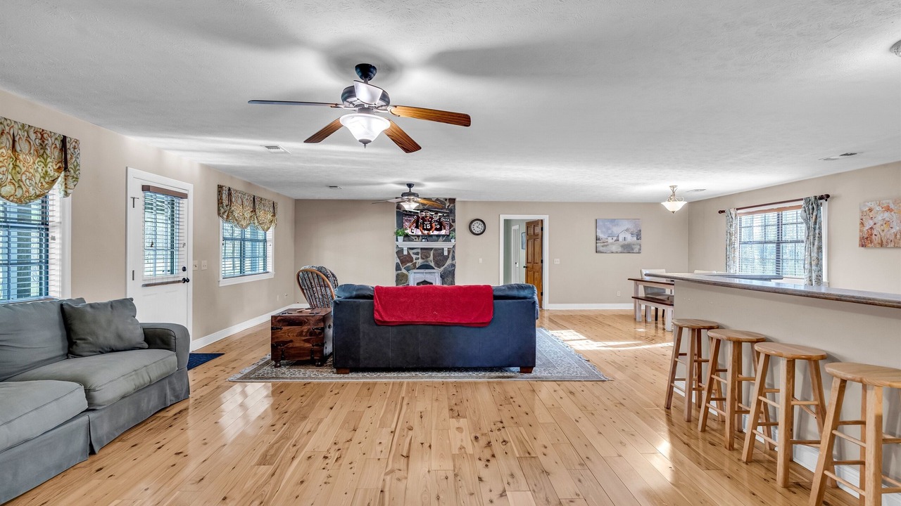 Photo of Livingroom in Pheba